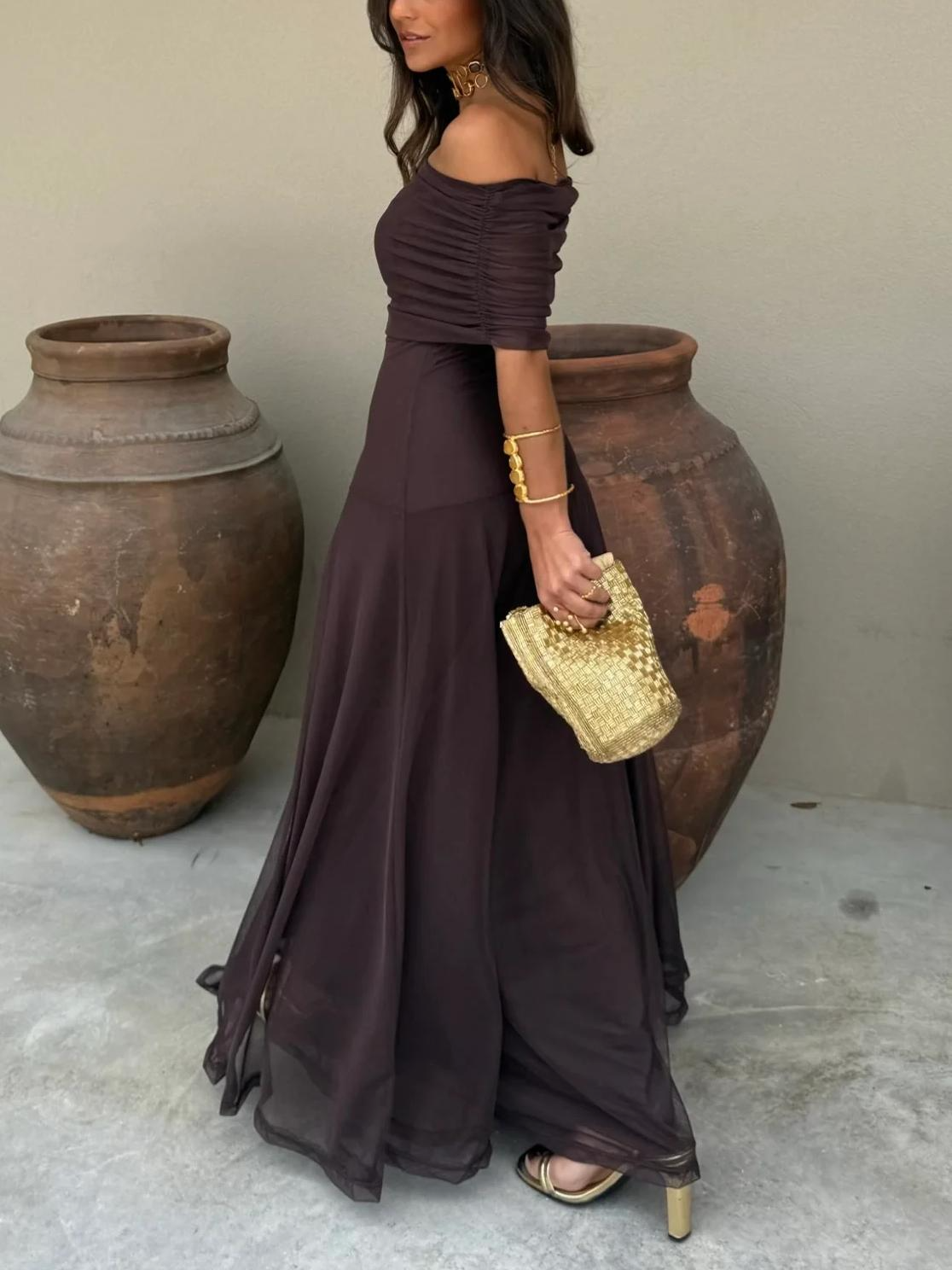 Vestido largo asimétrico de malla