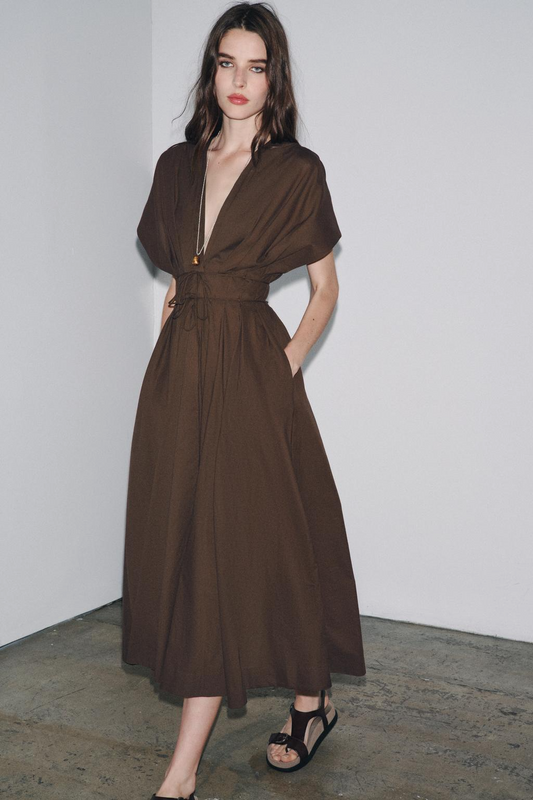 VESTIDO MIDI PINZAS
