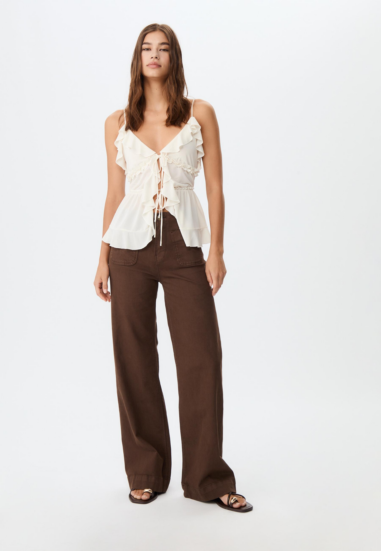 Pantalón minimalista con bolsillos