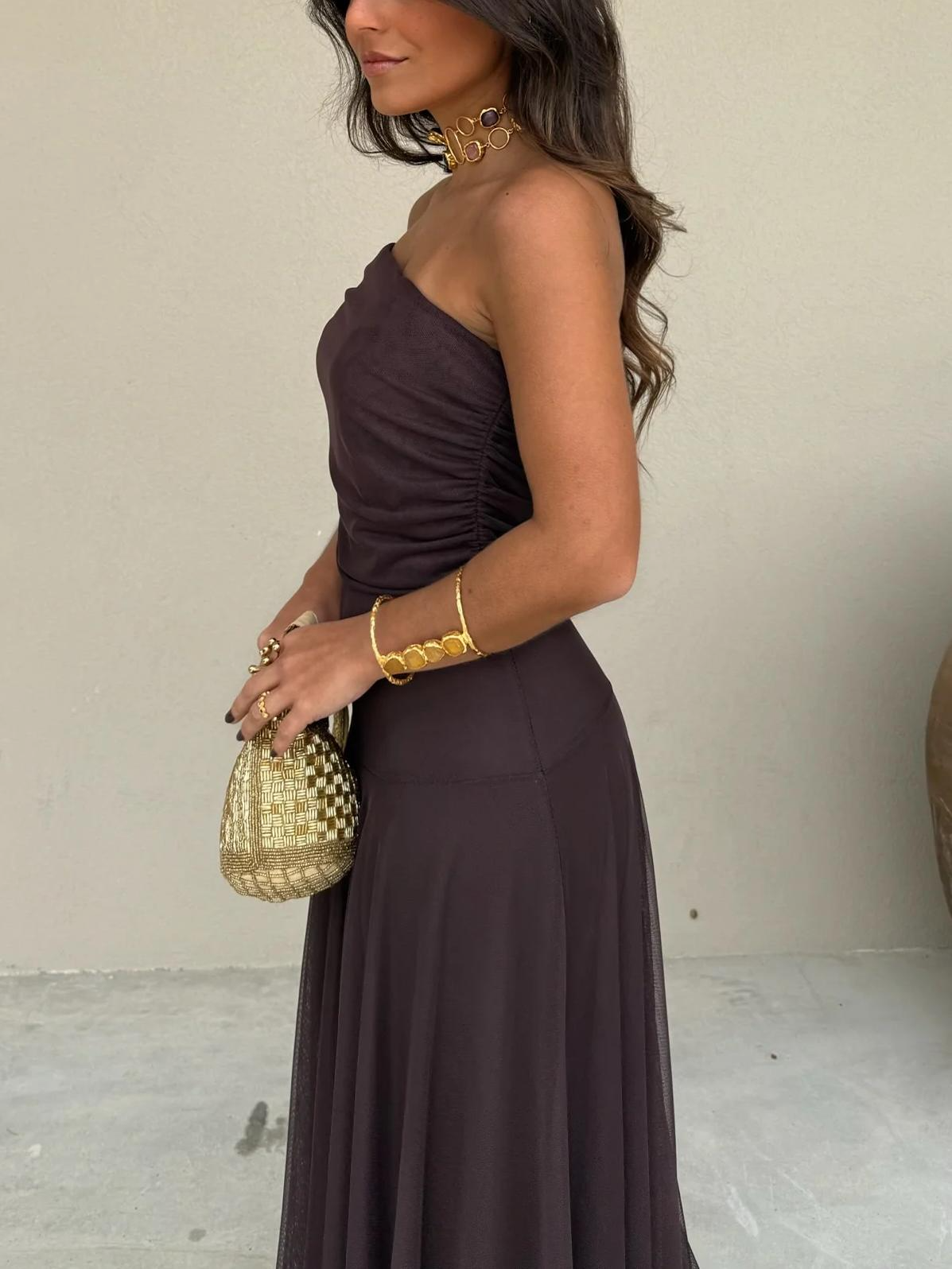 Vestido largo asimétrico de malla