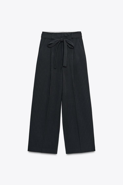 CHALECO Y PANTALÓN DE RAYA DIPLOMÁTICA