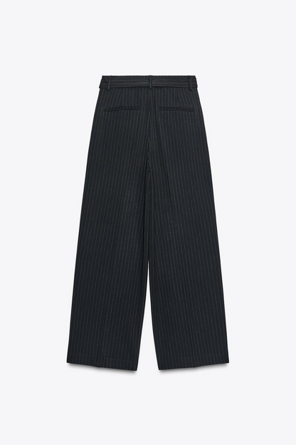 CHALECO Y PANTALÓN DE RAYA DIPLOMÁTICA